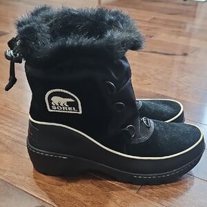 Sorel Women's Black Fur-Lined Winter Boots